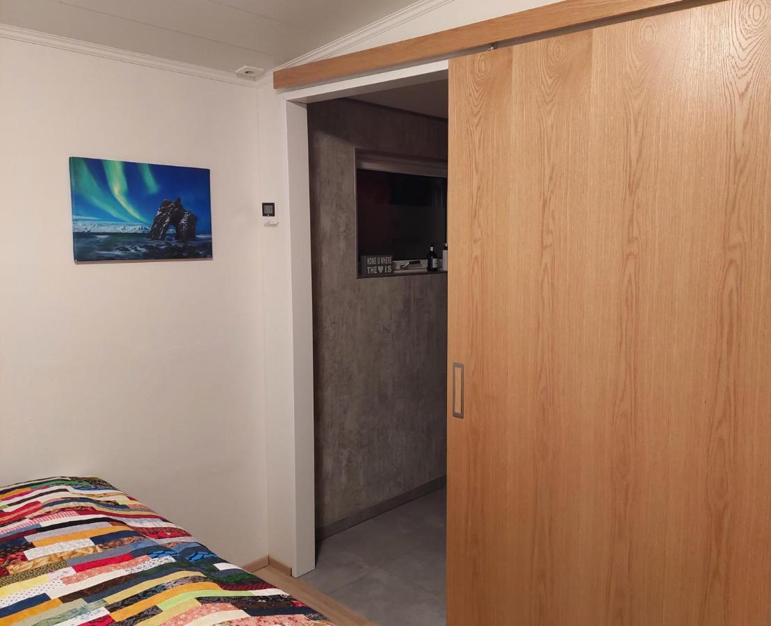 Apartment In The Center Husavik Exterior photo